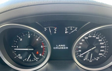 Toyota Land Cruiser 200, 2013 год, 3 300 000 рублей, 15 фотография