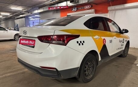 Hyundai Solaris II рестайлинг, 2018 год, 790 000 рублей, 3 фотография