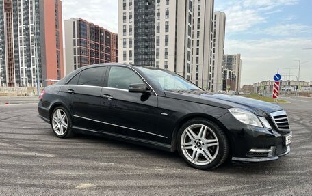 Mercedes-Benz E-Класс, 2011 год, 1 750 000 рублей, 2 фотография