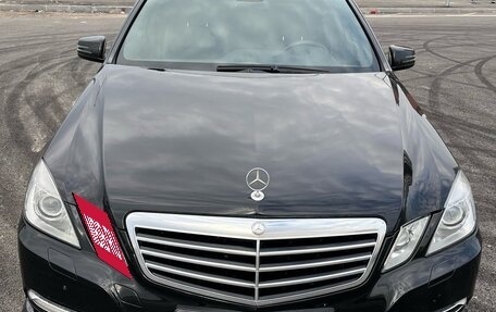 Mercedes-Benz E-Класс, 2011 год, 1 750 000 рублей, 4 фотография
