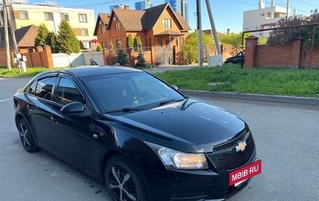 Chevrolet Cruze II, 2010 год, 430 000 рублей, 10 фотография