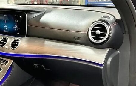 Mercedes-Benz E-Класс AMG, 2022 год, 6 700 000 рублей, 26 фотография