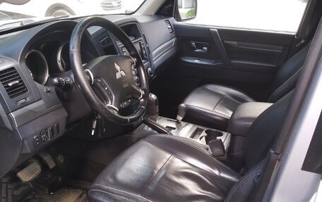 Mitsubishi Pajero IV, 2010 год, 1 950 000 рублей, 9 фотография