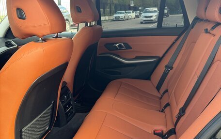 BMW 3 серия, 2019 год, 2 999 000 рублей, 14 фотография