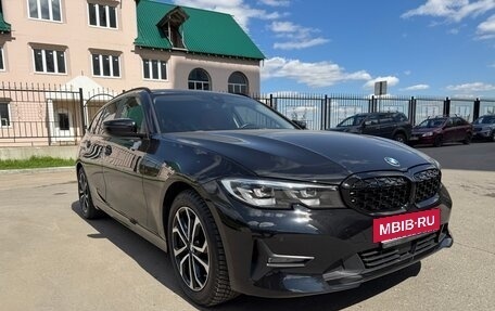 BMW 3 серия, 2019 год, 2 999 000 рублей, 3 фотография