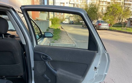 Ford Focus IV, 2003 год, 370 000 рублей, 19 фотография