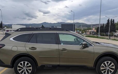 Subaru Outback IV рестайлинг, 2021 год, 2 700 000 рублей, 4 фотография