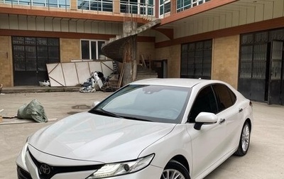 Toyota Camry, 2018 год, 2 390 000 рублей, 1 фотография