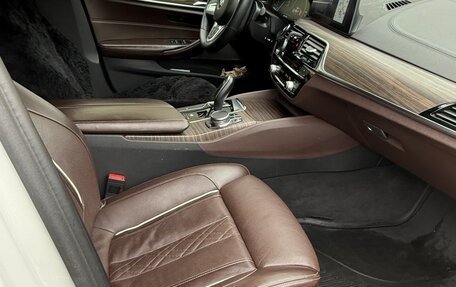 BMW 5 серия, 2018 год, 4 300 000 рублей, 5 фотография