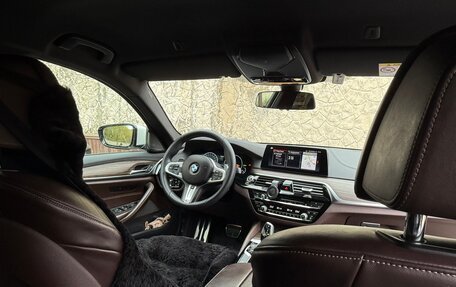 BMW 5 серия, 2018 год, 4 300 000 рублей, 6 фотография