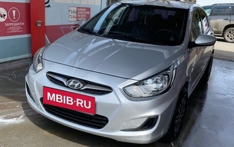 Hyundai Accent IV, 2011 год, 880 000 рублей, 4 фотография