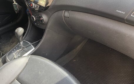 Hyundai Accent IV, 2011 год, 880 000 рублей, 25 фотография