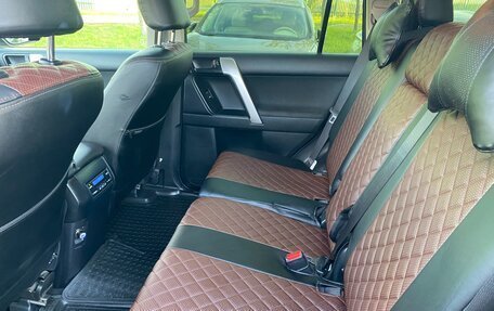 Toyota Land Cruiser Prado 150 рестайлинг 2, 2018 год, 4 500 000 рублей, 10 фотография