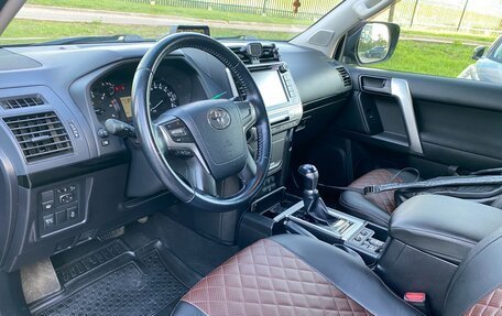 Toyota Land Cruiser Prado 150 рестайлинг 2, 2018 год, 4 500 000 рублей, 9 фотография