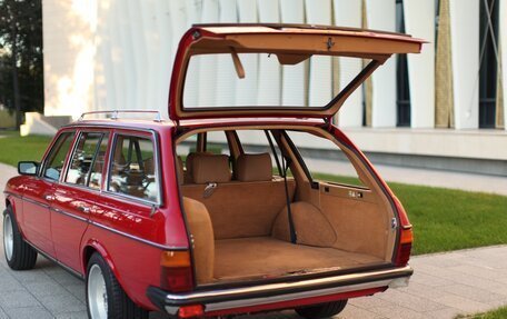 Mercedes-Benz W123, 1984 год, 1 800 000 рублей, 5 фотография