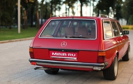 Mercedes-Benz W123, 1984 год, 1 800 000 рублей, 3 фотография