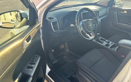KIA Sportage IV рестайлинг, 2021 год, 2 392 000 рублей, 5 фотография
