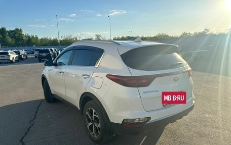 KIA Sportage IV рестайлинг, 2021 год, 2 392 000 рублей, 2 фотография