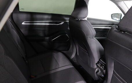 Geely Emgrand, 2024 год, 2 393 990 рублей, 21 фотография