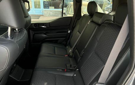 Toyota Land Cruiser Prado, 2024 год, 10 490 000 рублей, 9 фотография