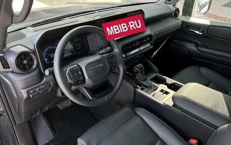 Toyota Land Cruiser Prado, 2024 год, 10 490 000 рублей, 8 фотография