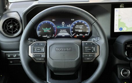 Toyota Land Cruiser Prado, 2024 год, 10 490 000 рублей, 14 фотография