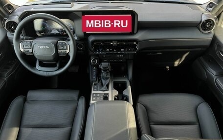 Toyota Land Cruiser Prado, 2024 год, 10 490 000 рублей, 12 фотография