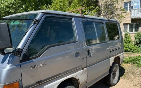 Mitsubishi Delica III, 1989 год, 300 000 рублей, 4 фотография