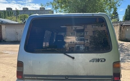 Mitsubishi Delica III, 1989 год, 300 000 рублей, 3 фотография