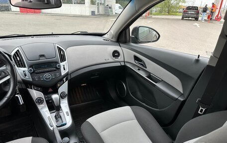 Chevrolet Cruze II, 2014 год, 830 000 рублей, 17 фотография
