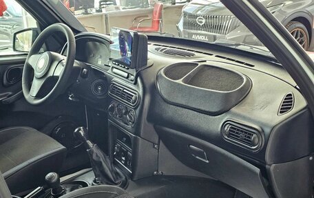 Chevrolet Niva I рестайлинг, 2017 год, 949 000 рублей, 20 фотография