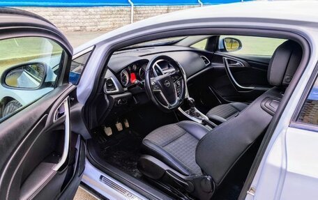 Opel Astra J, 2012 год, 820 000 рублей, 8 фотография