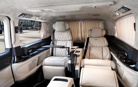 Mercedes-Benz V-Класс, 2024 год, 27 690 000 рублей, 4 фотография