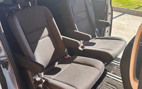 Nissan Serena IV, 2019 год, 2 600 000 рублей, 9 фотография