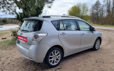 Toyota Verso I, 2012 год, 1 100 000 рублей, 7 фотография