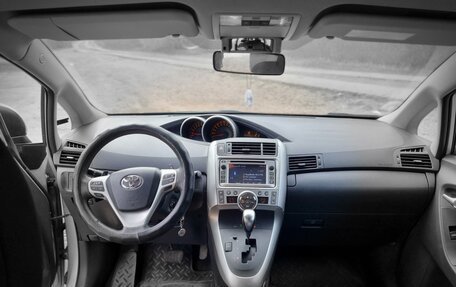 Toyota Verso I, 2012 год, 1 100 000 рублей, 10 фотография