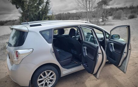 Toyota Verso I, 2012 год, 1 100 000 рублей, 12 фотография
