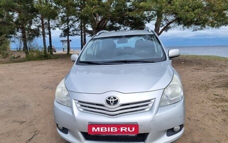 Toyota Verso I, 2012 год, 1 100 000 рублей, 8 фотография