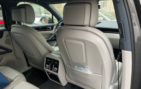 Porsche Cayenne III, 2020 год, 9 999 000 рублей, 12 фотография