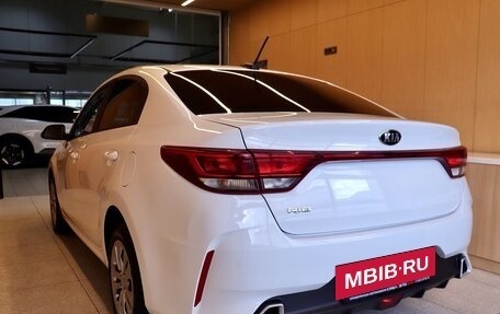 KIA Rio IV, 2021 год, 1 570 000 рублей, 7 фотография