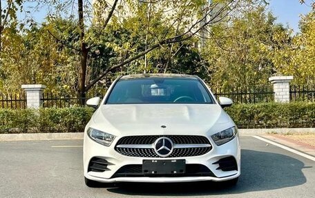 Mercedes-Benz A-Класс, 2021 год, 1 640 400 рублей, 2 фотография