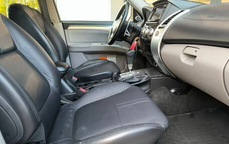 Mitsubishi Pajero Sport II рестайлинг, 2014 год, 1 687 000 рублей, 11 фотография