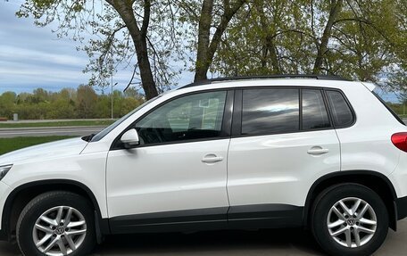 Volkswagen Tiguan I, 2011 год, 990 000 рублей, 3 фотография