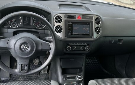 Volkswagen Tiguan I, 2011 год, 990 000 рублей, 13 фотография