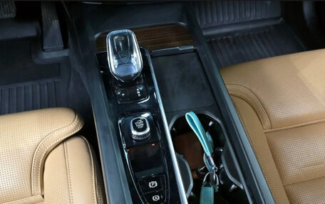 Volvo XC60 II, 2021 год, 3 870 000 рублей, 9 фотография