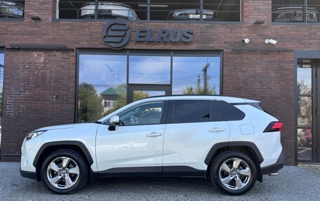 Toyota RAV4, 2020 год, 3 550 000 рублей, 7 фотография