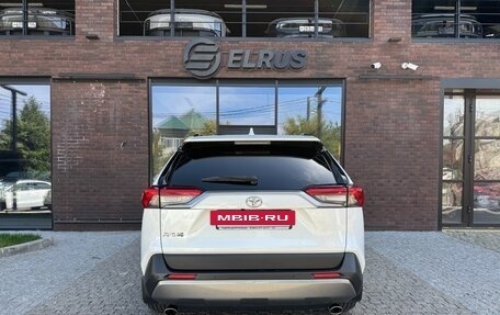 Toyota RAV4, 2020 год, 3 550 000 рублей, 5 фотография