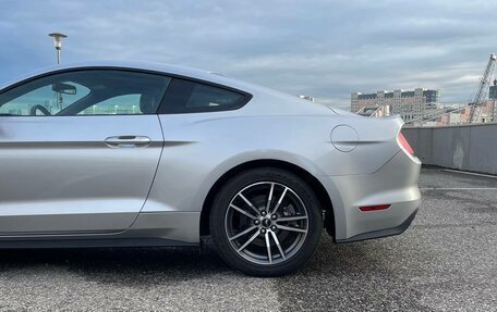 Ford Mustang VI рестайлинг, 2016 год, 2 630 000 рублей, 8 фотография