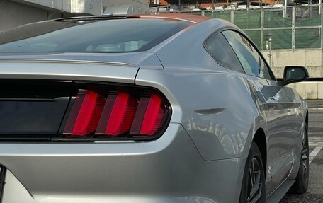 Ford Mustang VI рестайлинг, 2016 год, 2 630 000 рублей, 11 фотография