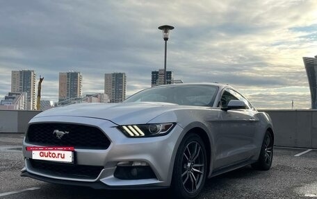 Ford Mustang VI рестайлинг, 2016 год, 2 630 000 рублей, 5 фотография